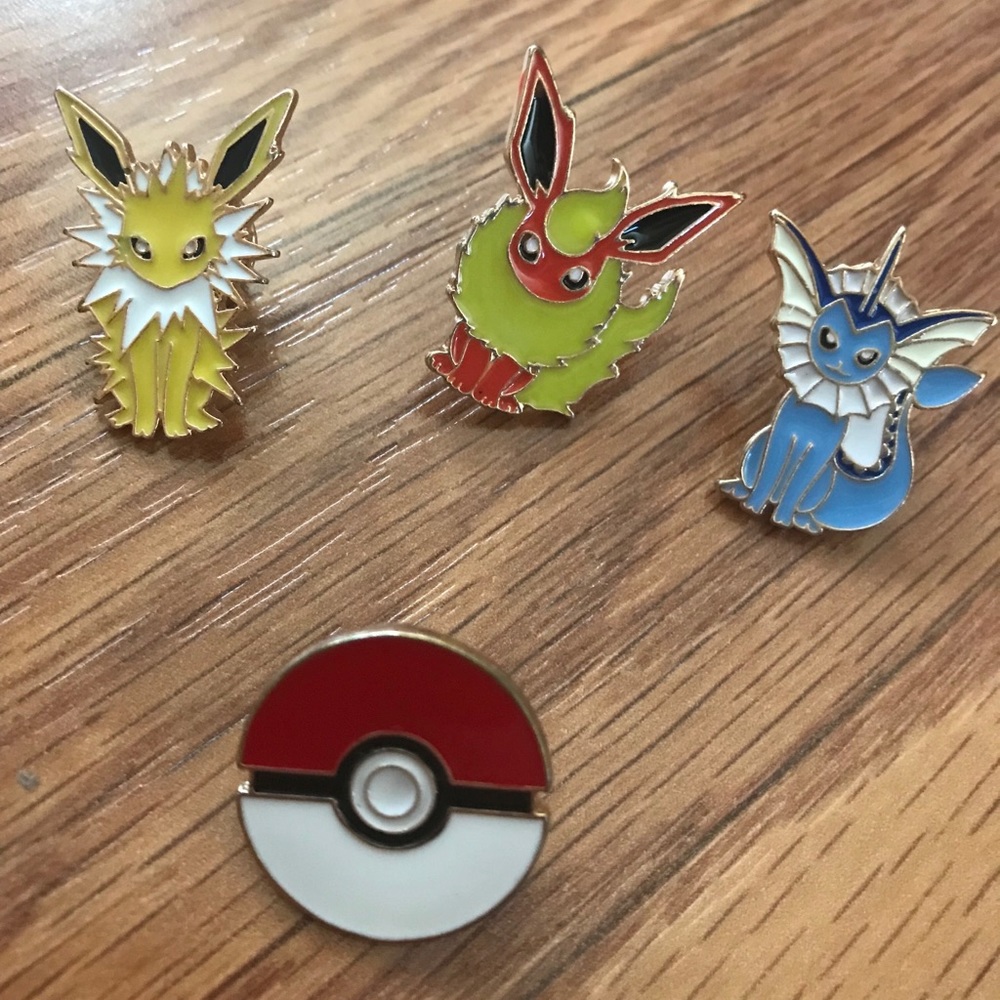 Pokémon pins
